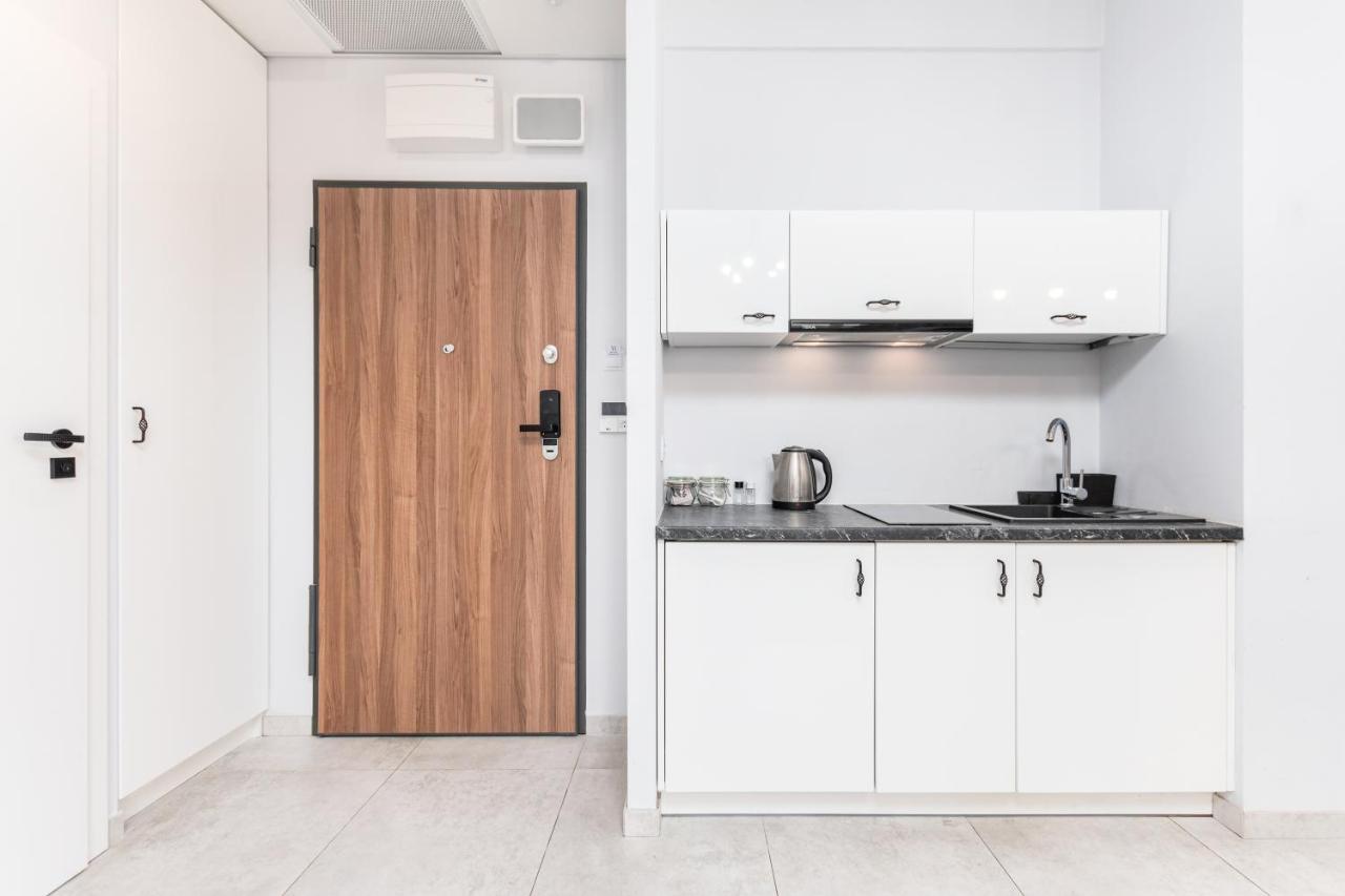 Prymasa Tysiaclecia 83A C - D By Homeprime Warszawa Exteriör bild