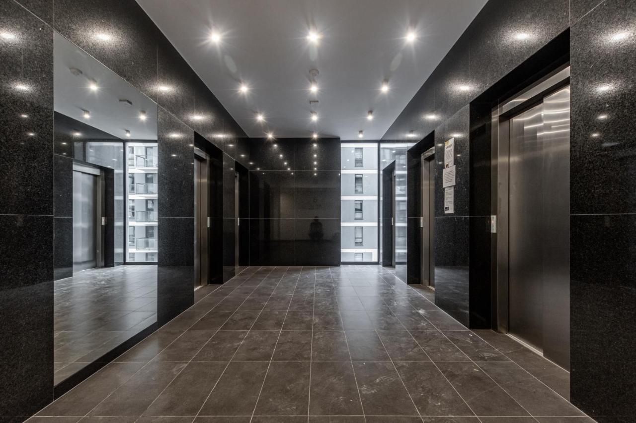 Prymasa Tysiaclecia 83A C - D By Homeprime Warszawa Exteriör bild