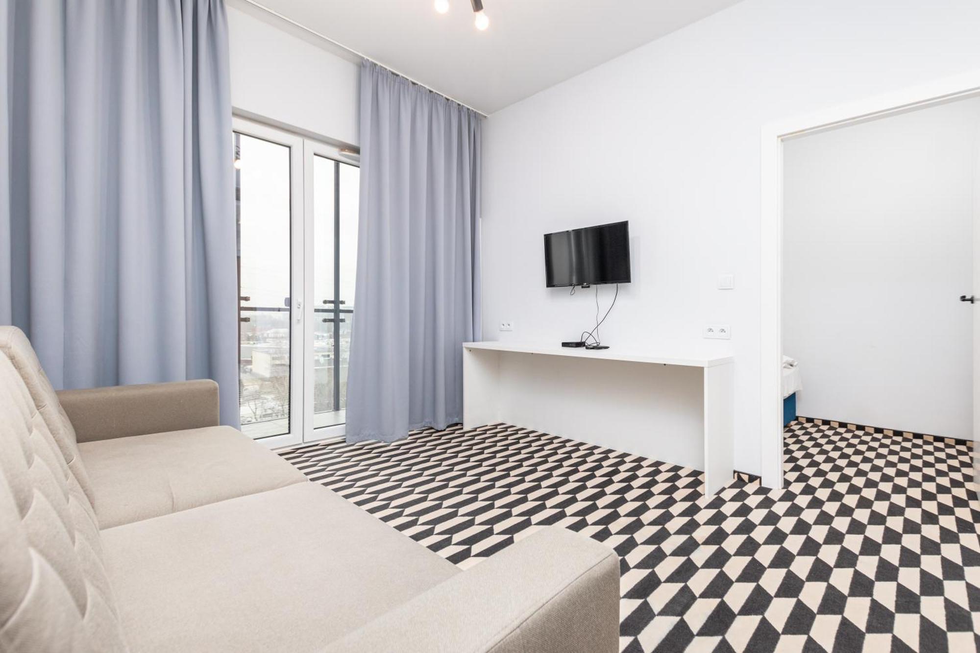 Prymasa Tysiaclecia 83A C - D By Homeprime Warszawa Exteriör bild
