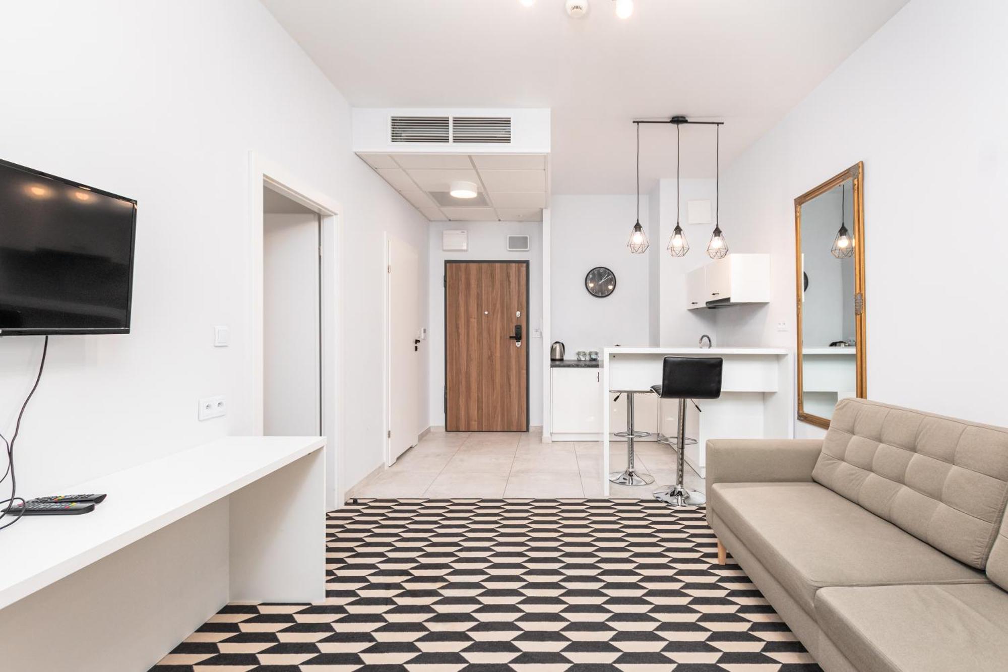 Prymasa Tysiaclecia 83A C - D By Homeprime Warszawa Exteriör bild